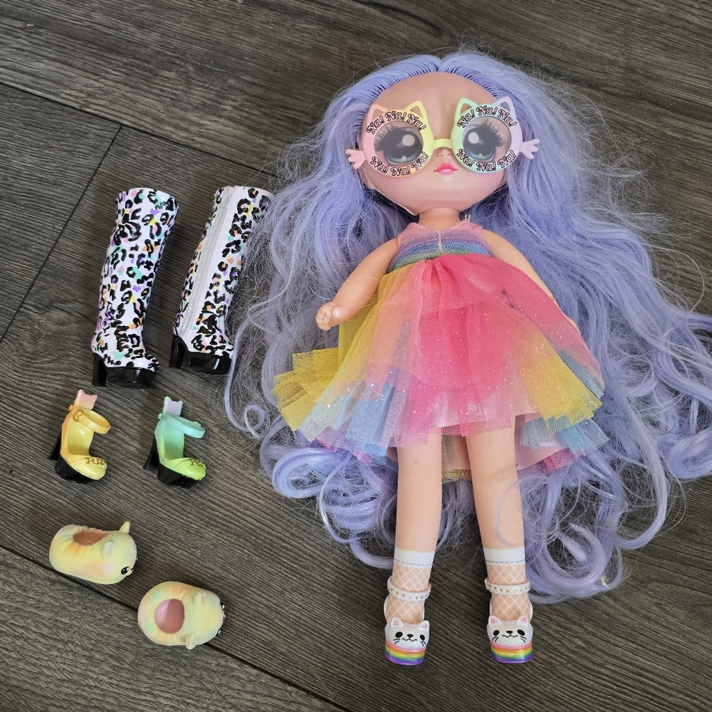 Na Na Na Ultimate Surprise Rainbow Kitty 11 Inches Lilac Hair